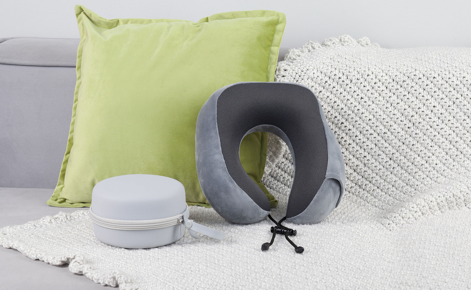 Подушка "Cloud" для путешествий в футляре