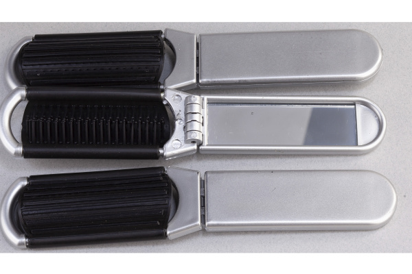 Расческа с зеркалом