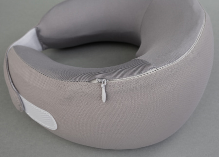 Подушка-массажер "Hug" с функцией обогрева Подушка-массажер "Hug" с функцией обогрева