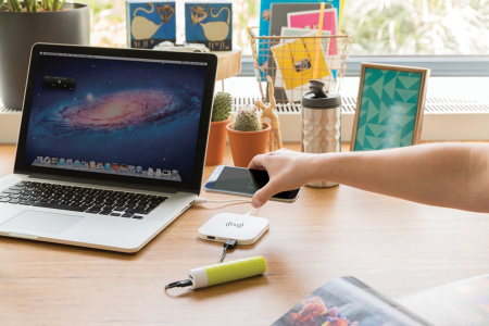 Док-станция для беспроводной зарядки, 5 Вт Док-станция для беспроводной зарядки, 5 Вт