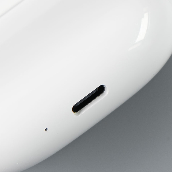 Наушники LAUD беспроводные с амбушюрами, пластиковый корпус, белые