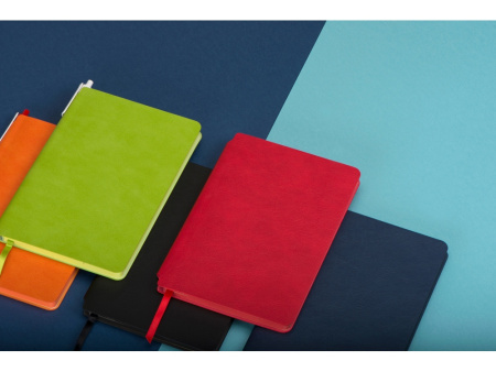 Блокнот Notepeno А5 с тонированными линованными страницами, черный