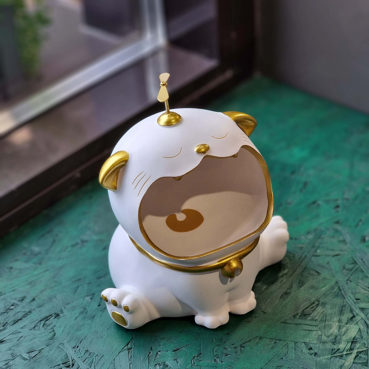 Статуэтка хранитель Кот большой, изумруд