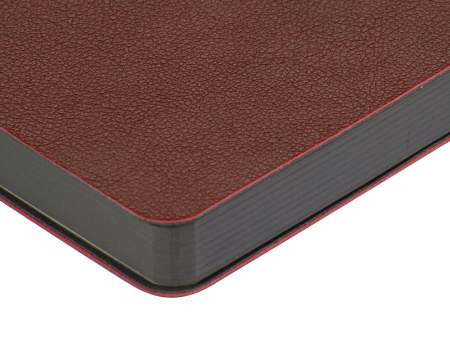 Ежедневник А5 датированный Boston 2026, бордовый с серым обрезом