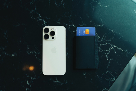 Картхолдер Seekcard с технологией Find My Картхолдер Seekcard с технологией Find My