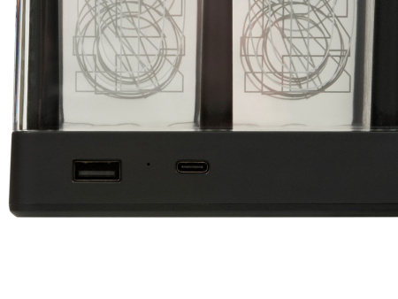 Часы с беспроводной зарядкой Cyber, 10 Вт Часы с беспроводной зарядкой Cyber, 10 Вт