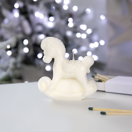 Свеча фигурная «Лошадка-качалка», белая