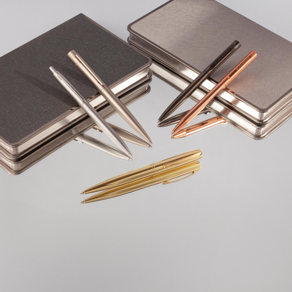 РУЧКА  "BERGAMO" ШАРИКОВАЯ АВТОМАТИЧЕСКАЯ, МЕТАЛЛИЧЕСКИЙ КОРПУС РОЗОВОЕ ЗОЛОТО, 0.7 ММ, СИНЯЯ