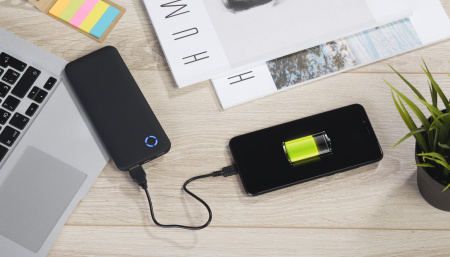 Зарядное устройство "Blade SOFTTOUCH", 5000mAh Зарядное устройство "Blade SOFTTOUCH", 5000mAh