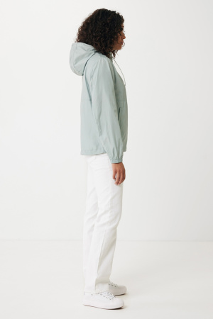 Ветровка Iqoniq Logan из переработанного полиэстера AWARE™, унисекс, 70 г/м²